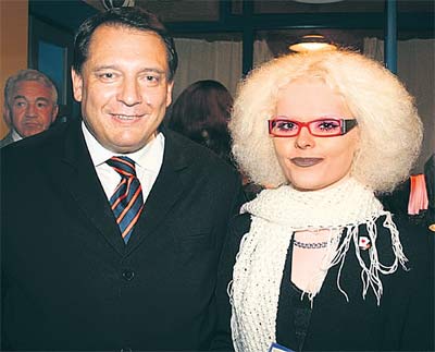 Paroubek a mimozem��an