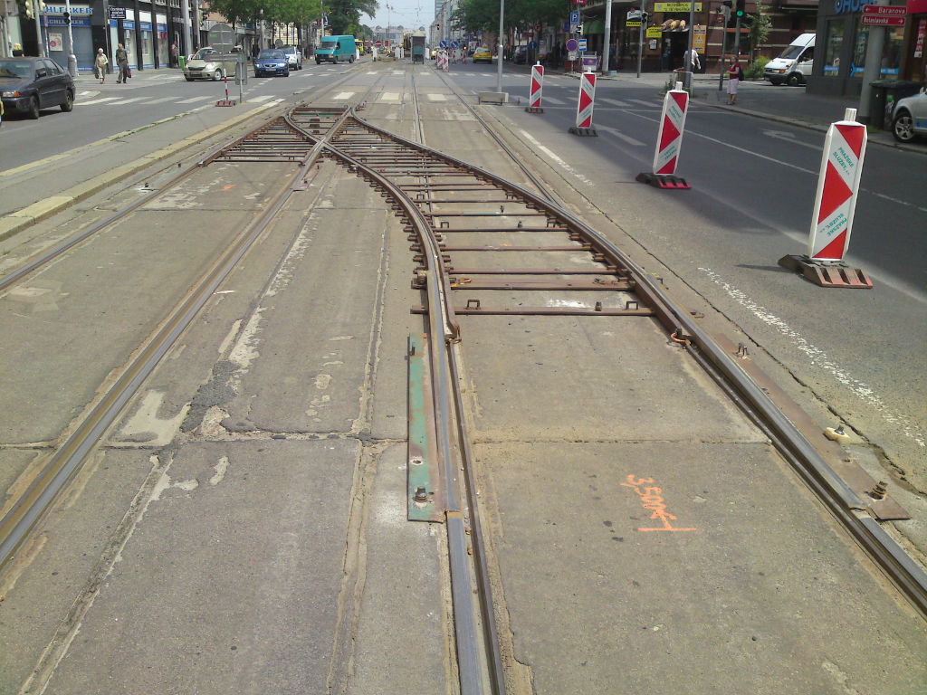 do�asn� kone�n� tram �.11 radho��sk�